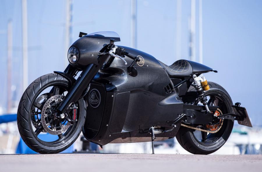 Lotus C-01